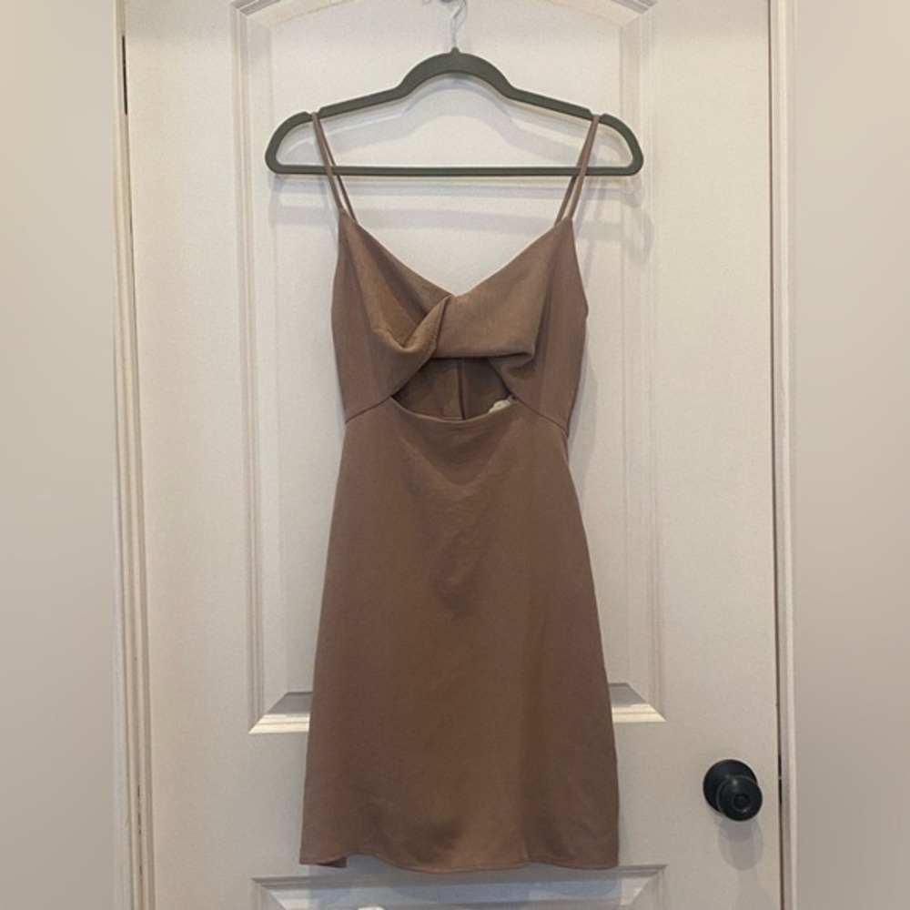 Brown Mini keyhole dress